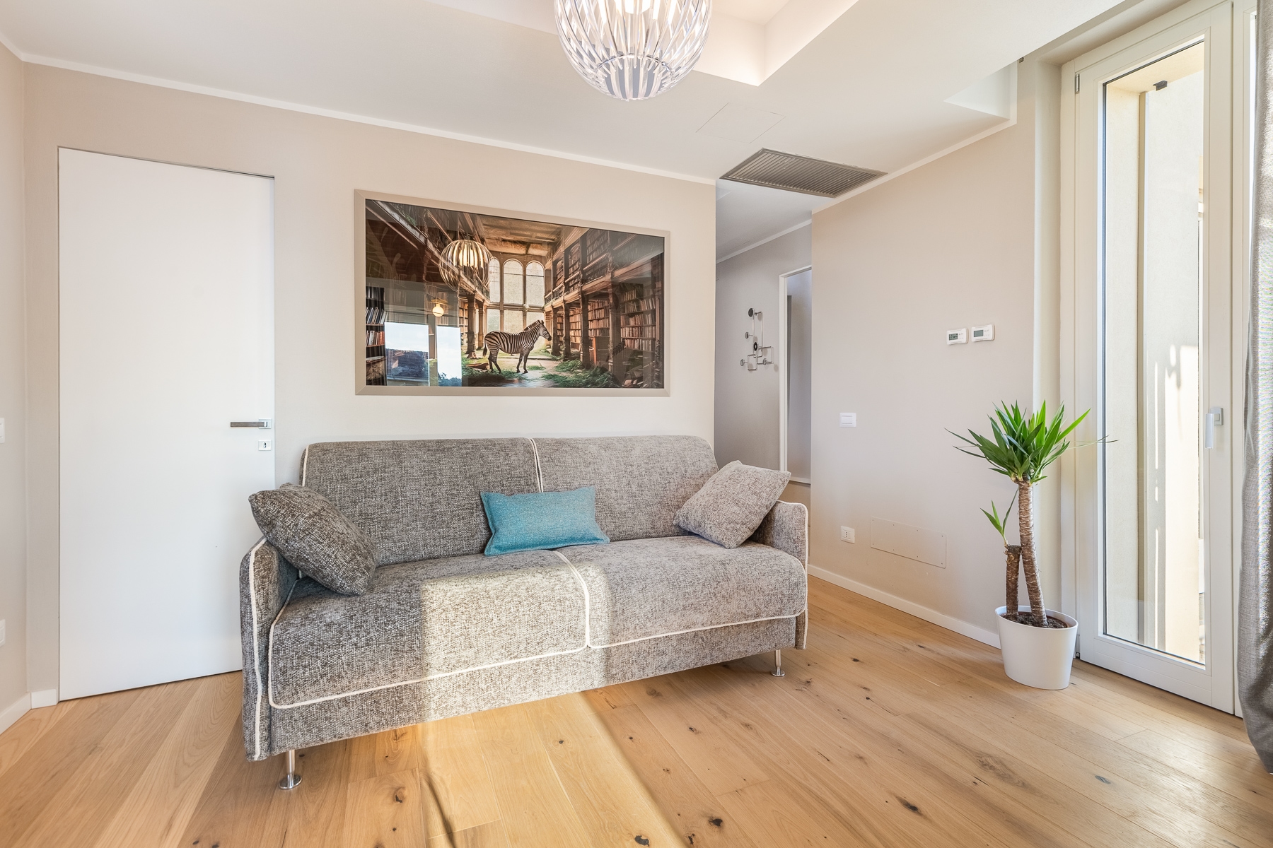 Alba Palace Luxury Apartments - Blue