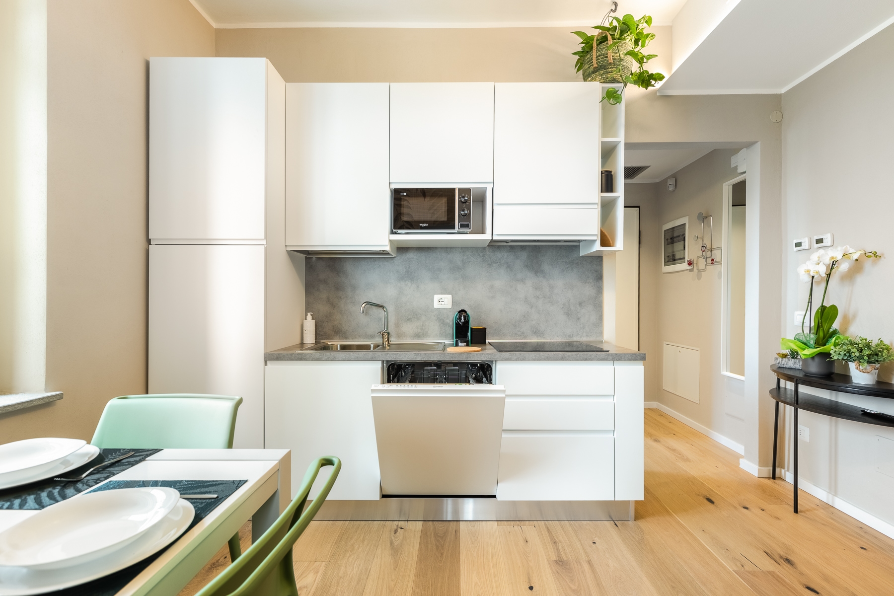 Alba Palace Luxury Apartments - Green