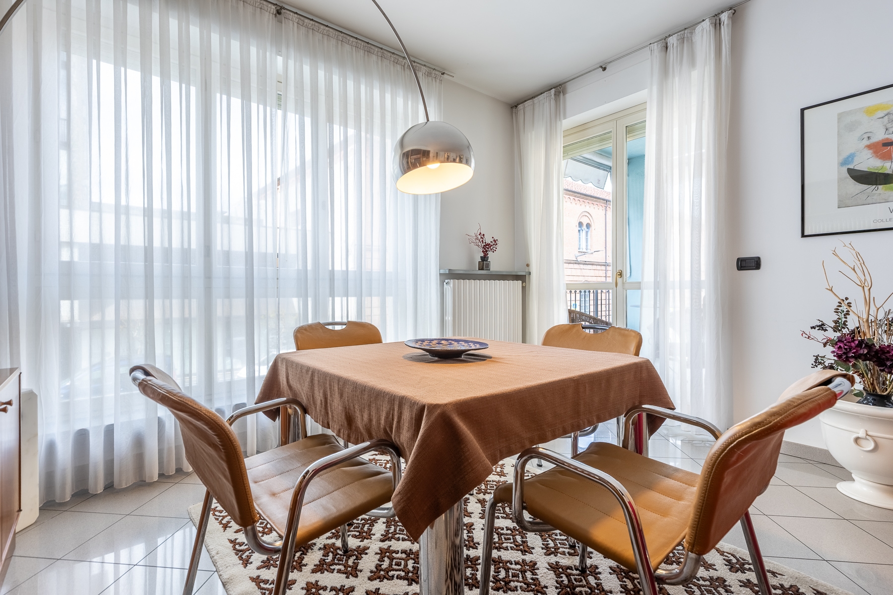 Luce Apartment with free parking