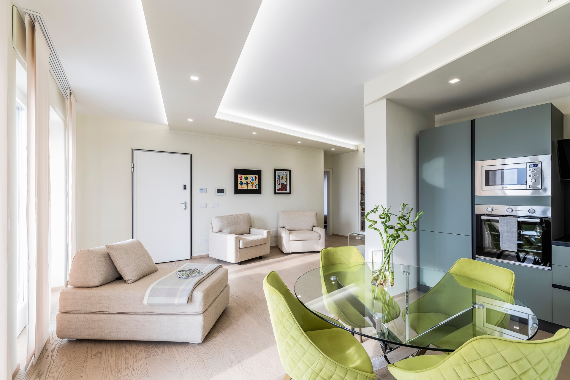 Vanity Tail Luxury Apartments - 2