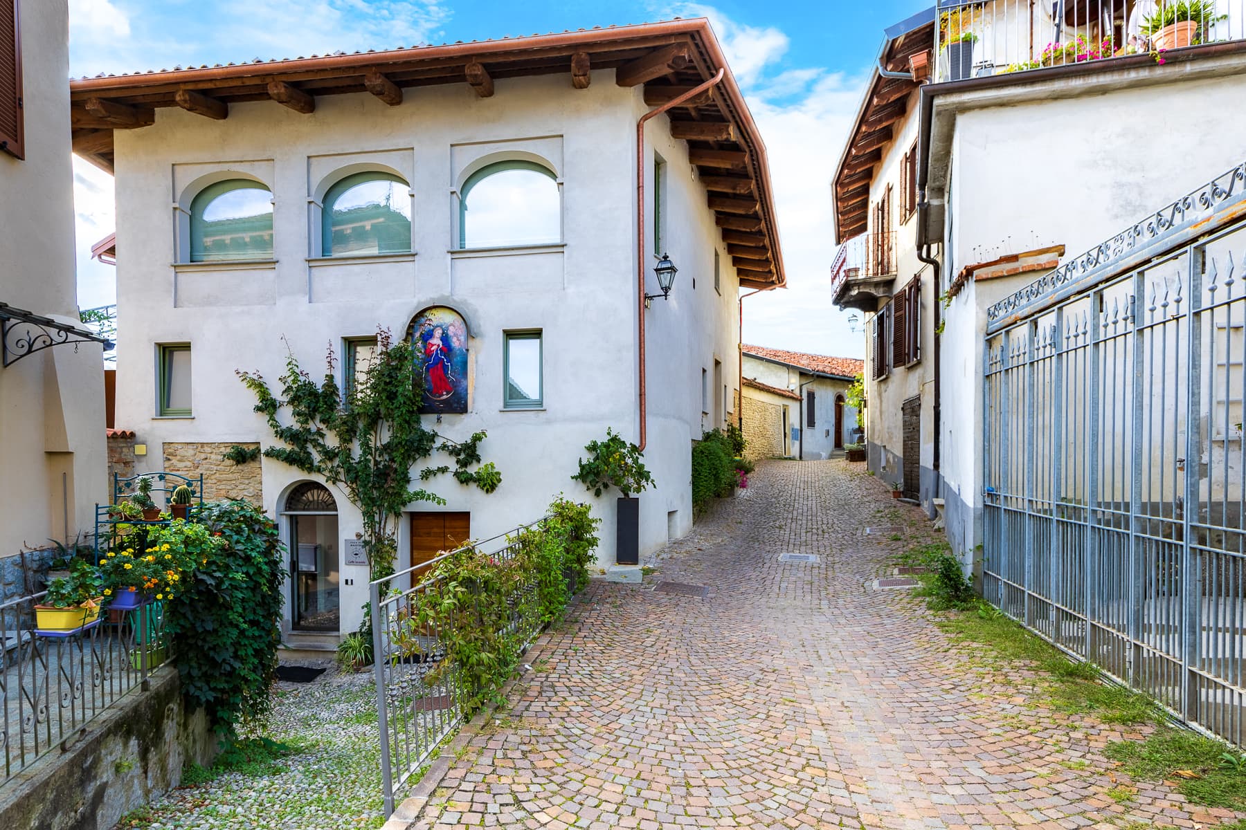 Apartment secondary view