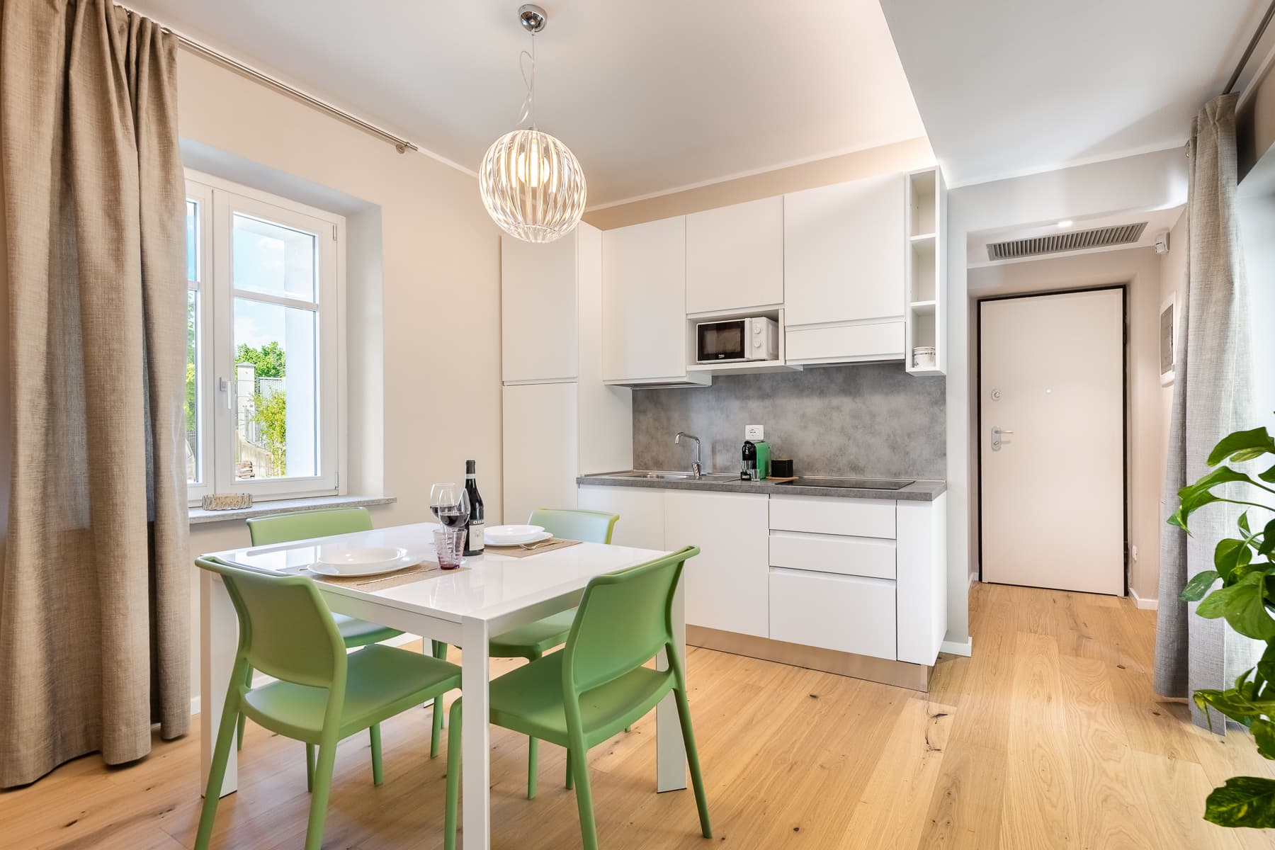 Alba Palace Luxury Apartments - Yellow – Alba